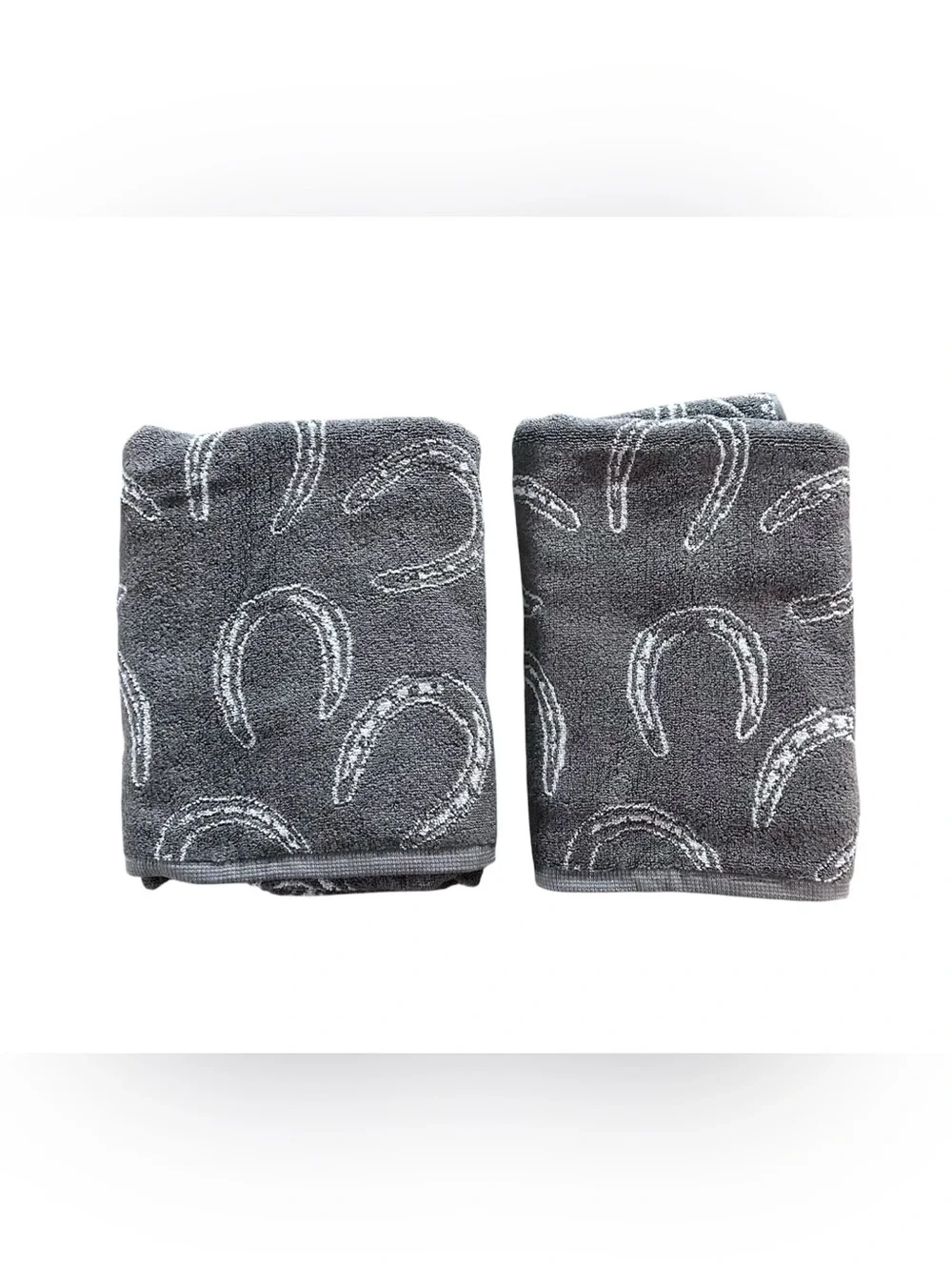 Wrangler Set of 2 Gray Bath Towels 28” x 52” Horseshoe Pattern Western NWT